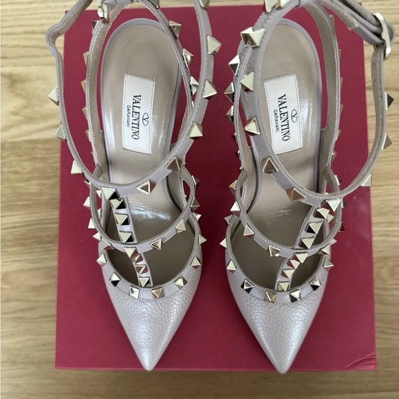 Valentino Garavani Rockstud Ankle Strap pump in leather | size: 37 (US 7) - Picture 8 of 14